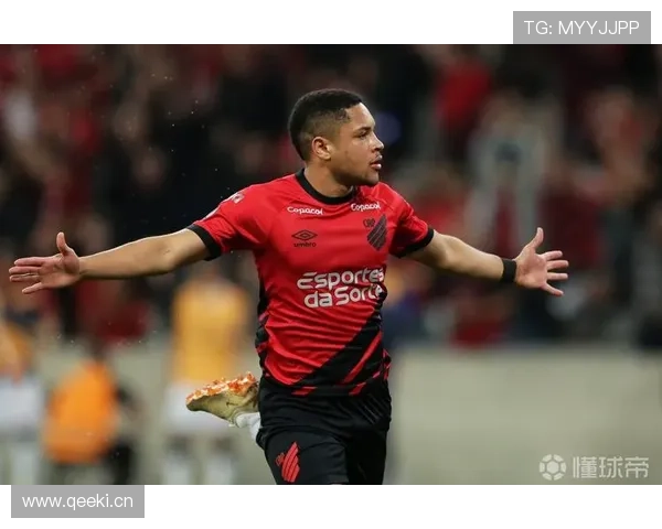 罗马诺曝巴萨签亨克18岁中卫