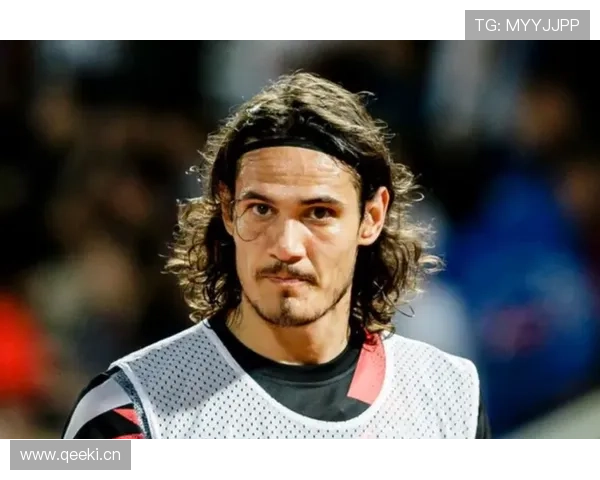 博卡球迷狂嘘卡瓦尼退役呼声高 博卡球迷狂嘘卡瓦尼退役呼声高